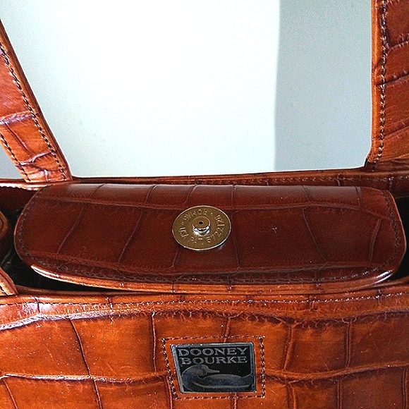Dooney Bourke Classic Pristine Retro Leather Croc🐊 Embossed 🛍️ - Picture 7 of 9